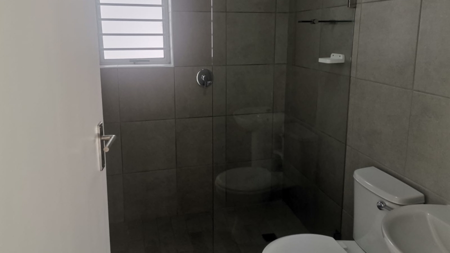 To Let 2 Bedroom Property for Rent in Overbaakens Eastern Cape